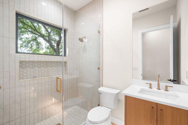 1910 Crooked LN, Austin, TX 78741