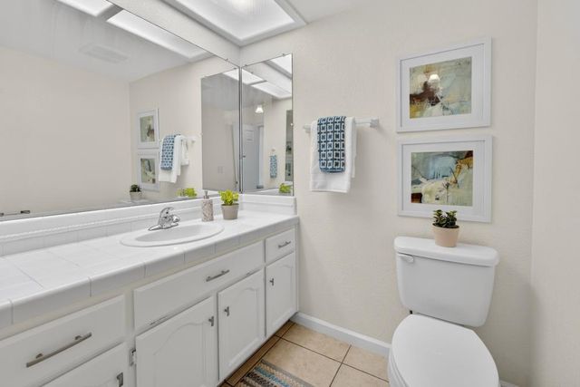 206 Touchstone Pl, West Sacramento, CA 95691