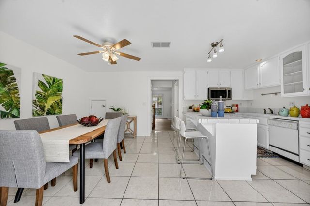 206 Touchstone Pl, West Sacramento, CA 95691