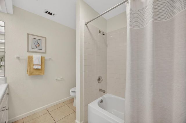 206 Touchstone Pl, West Sacramento, CA 95691