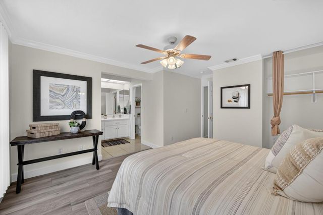 206 Touchstone Pl, West Sacramento, CA 95691