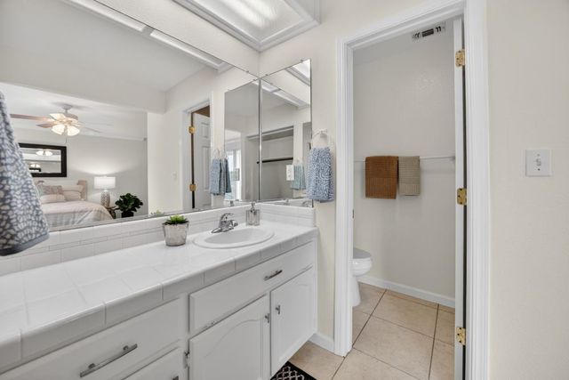 206 Touchstone Pl, West Sacramento, CA 95691