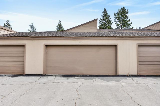 206 Touchstone Pl, West Sacramento, CA 95691