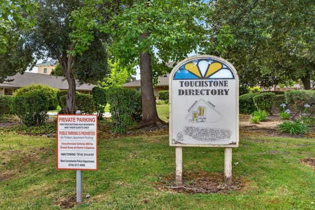 206 Touchstone Pl, West Sacramento, CA 95691