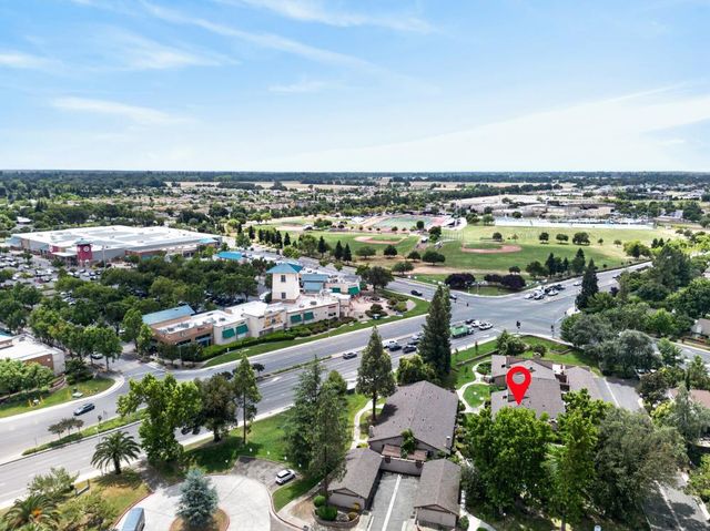 206 Touchstone Pl, West Sacramento, CA 95691
