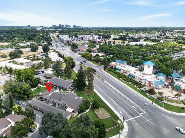 206 Touchstone Pl, West Sacramento, CA 95691
