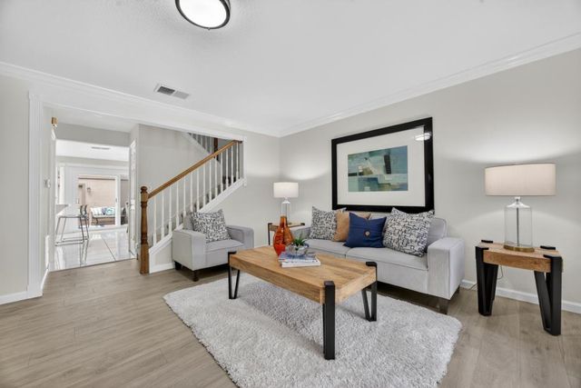 206 Touchstone Pl, West Sacramento, CA 95691