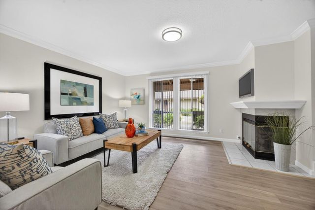 206 Touchstone Pl, West Sacramento, CA 95691