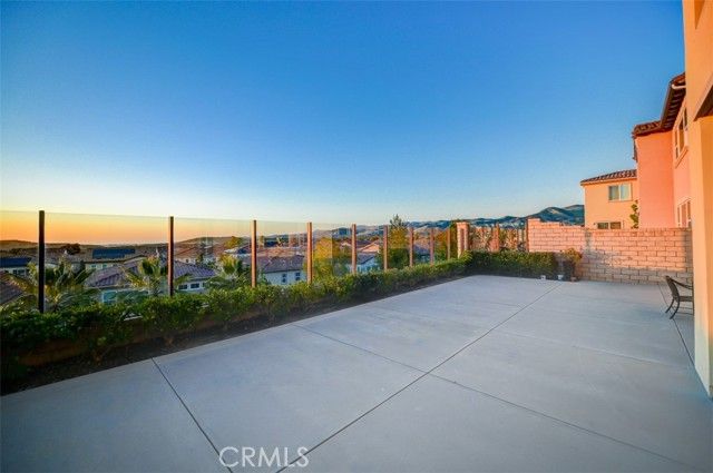 33 Manzanillo, Lake Forest (el Toro), CA 92630