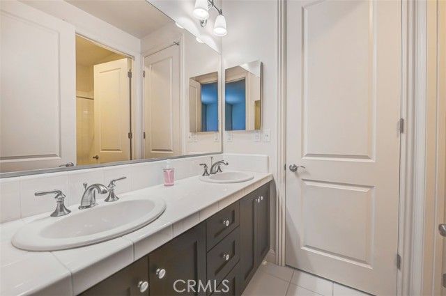 33 Manzanillo, Lake Forest (el Toro), CA 92630