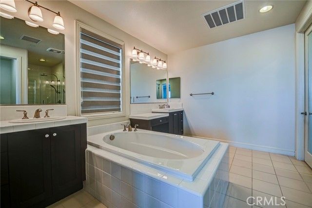 33 Manzanillo, Lake Forest (el Toro), CA 92630