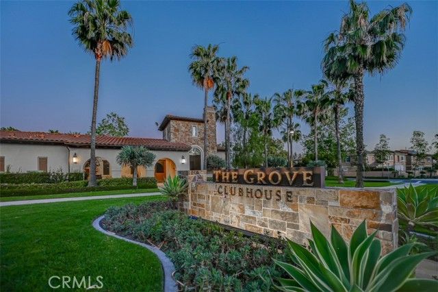 33 Manzanillo, Lake Forest (el Toro), CA 92630