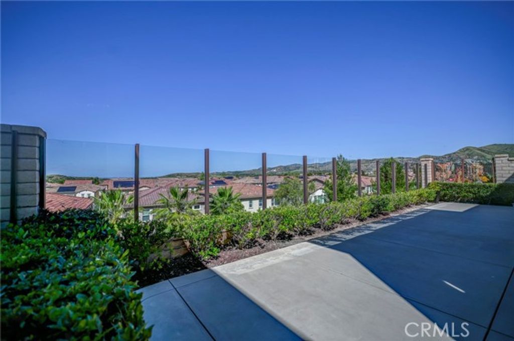 33 Manzanillo, Lake Forest (el Toro), CA 92630