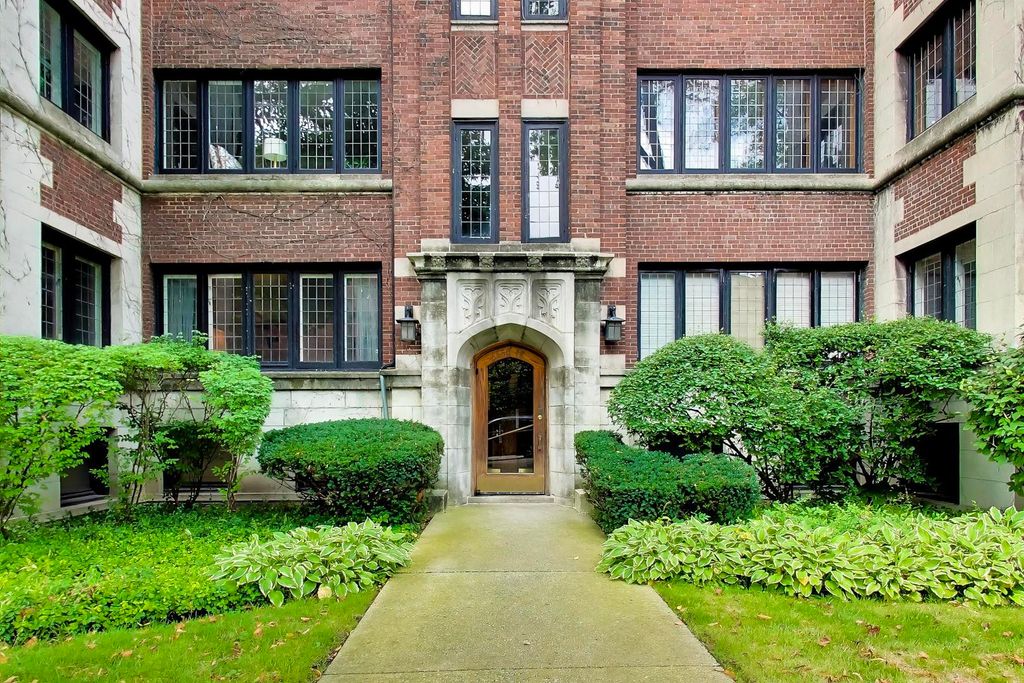 5650 S Dorchester Avenue 1, Chicago, IL 60637 — photo 2