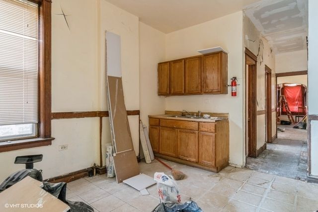 6151 S Marshfield Avenue, Chicago, IL 60636