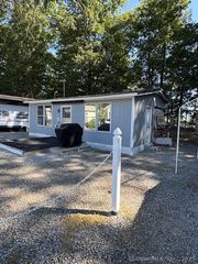 6 Meadowside Road, Woodstock, CT 06281