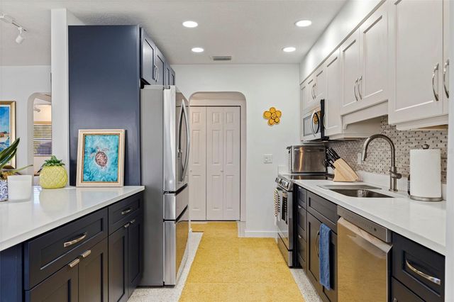 3038 58TH STREET S, Gulfport, FL 33707