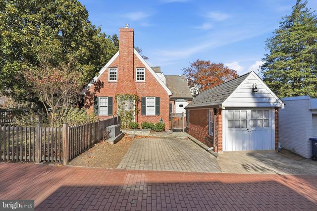 3515 36TH ST NW, Washington, DC 20016