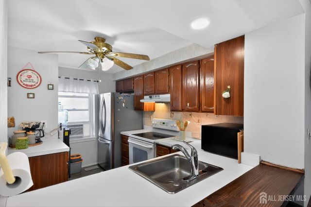 675 Bound Brook Road C0001, Dunellen, NJ 08812
