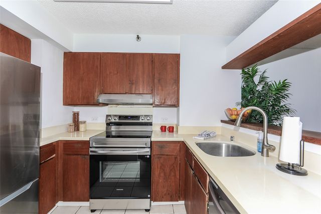 322 Aoloa Street 709, Kailua, HI 96734