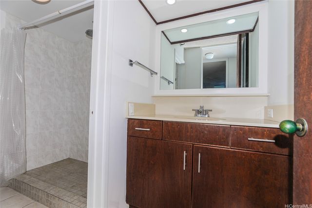 322 Aoloa Street 709, Kailua, HI 96734