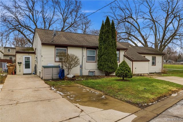 3 Primrose Drive, Cheektowaga, NY 14225