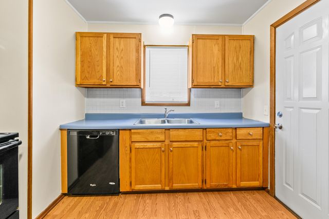 1923 AVENUE L, Council Bluffs, IA 51501
