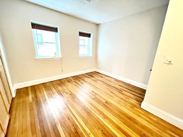 182 Cottage St 101, Boston, MA 02128