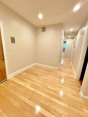 182 Cottage St 101, Boston, MA 02128