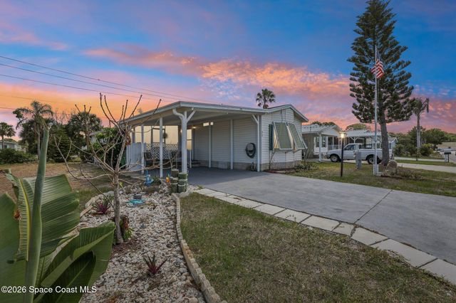 513 S Egret Circle, Barefoot Bay, FL 32976