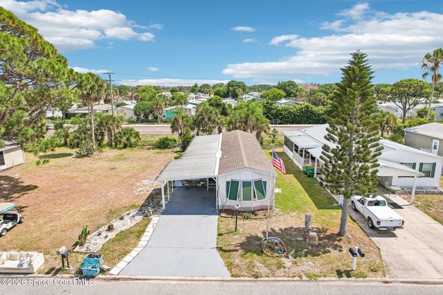 513 S Egret Circle, Barefoot Bay, FL 32976