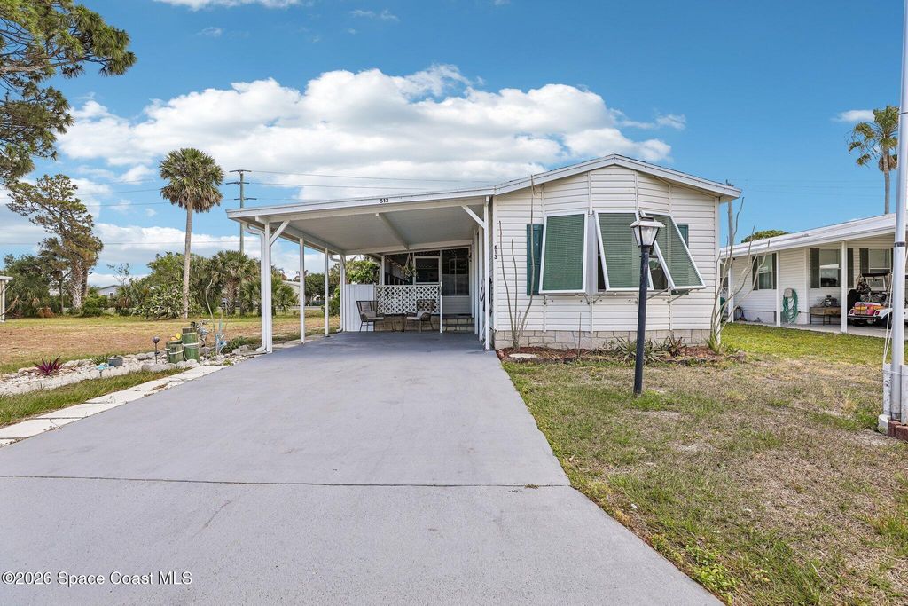 513 S Egret Circle, Barefoot Bay, FL 32976