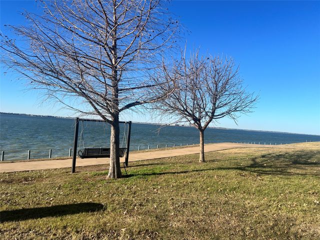 116 Darrell Drive, Heath, TX 75032