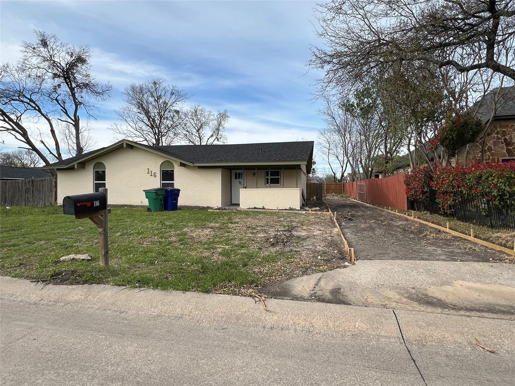 116 Darrell Drive, Heath, TX 75032