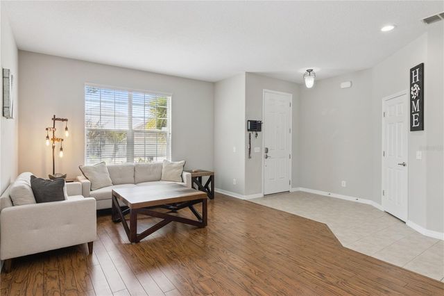 1404 LEXINGTON AVENUE, Davenport, FL 33837