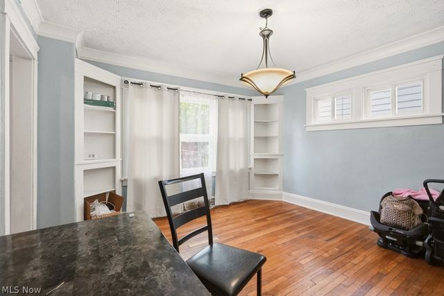 3288 Beechwood Avenue, Cleveland Heights, OH 44118