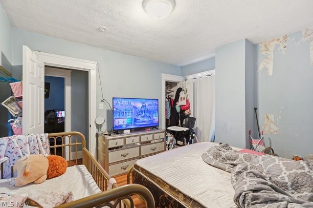 3288 Beechwood Avenue, Cleveland Heights, OH 44118