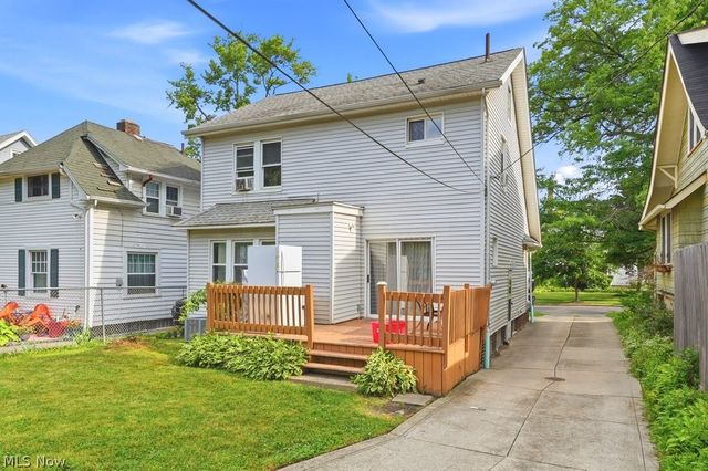 3288 Beechwood Avenue, Cleveland Heights, OH 44118