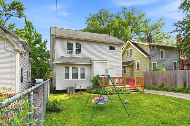 3288 Beechwood Avenue, Cleveland Heights, OH 44118
