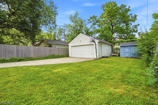 3288 Beechwood Avenue, Cleveland Heights, OH 44118