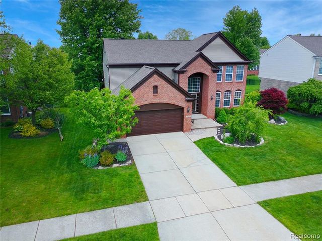 17895 Crystal River Drive, Macomb, MI 48042