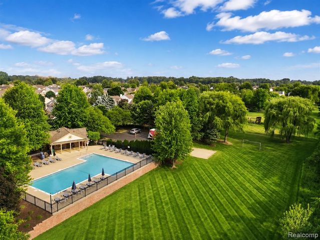 17895 Crystal River Drive, Macomb, MI 48042