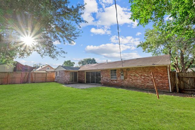 4319 Tiffany Drive, Houston, TX 77045