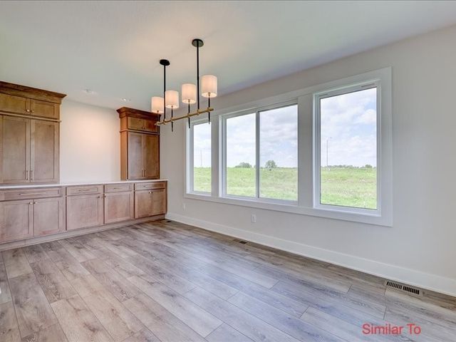 18013 Tanglewood Drive, Clive, IA 50325