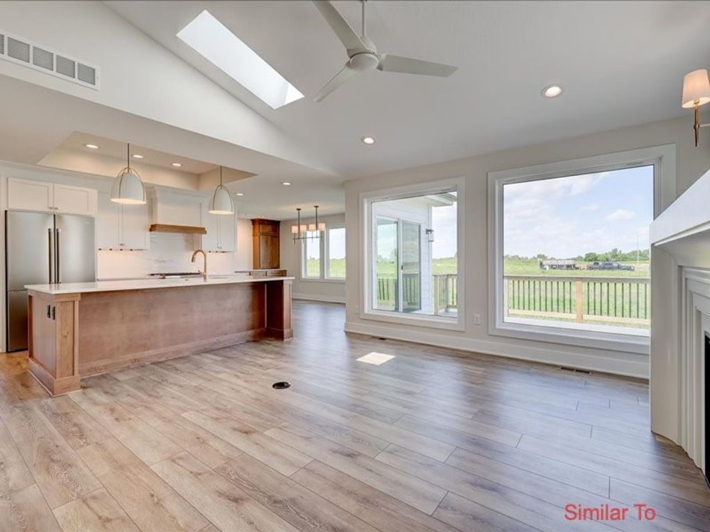 18013 Tanglewood Drive, Clive, IA 50325