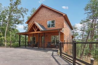 2616 Dogwood Loop Drive, Sevierville, TN 37876