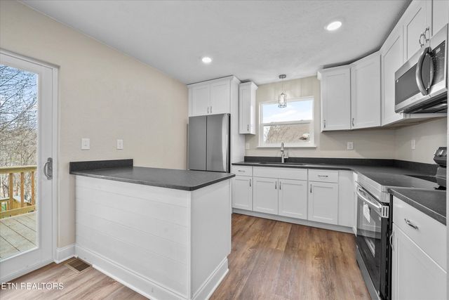 140 Tuhdegwa Way, Loudon, TN 37774