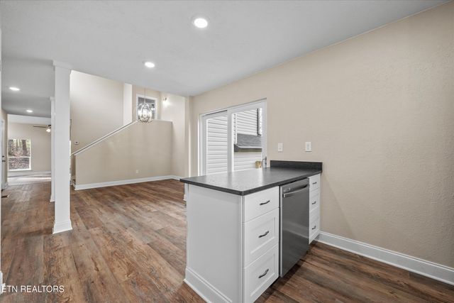 140 Tuhdegwa Way, Loudon, TN 37774