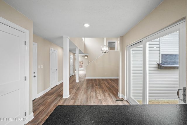 140 Tuhdegwa Way, Loudon, TN 37774