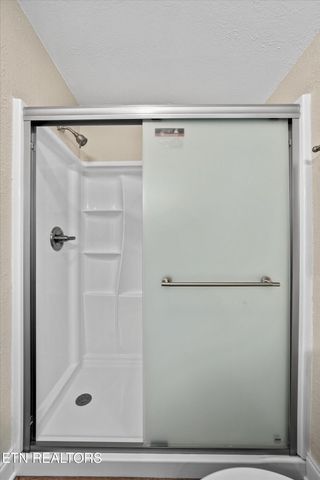 140 Tuhdegwa Way, Loudon, TN 37774